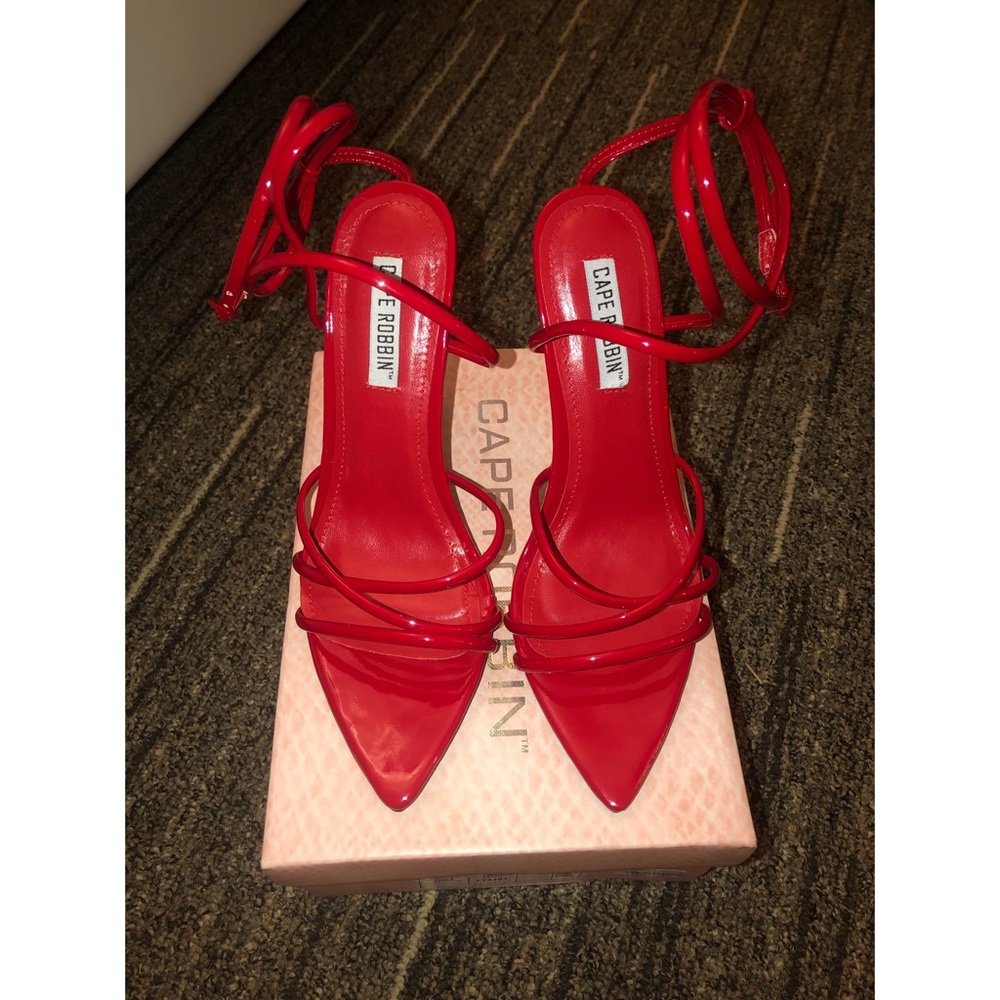 Red Pointy heels
